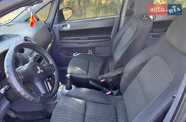 Хэтчбек Mitsubishi Colt 2008 в 