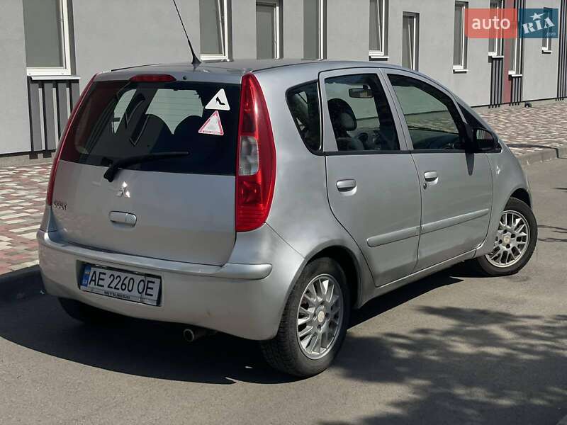 Хэтчбек Mitsubishi Colt 2006 в Днепре