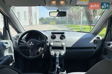 Хетчбек Mitsubishi Colt 2006 в 