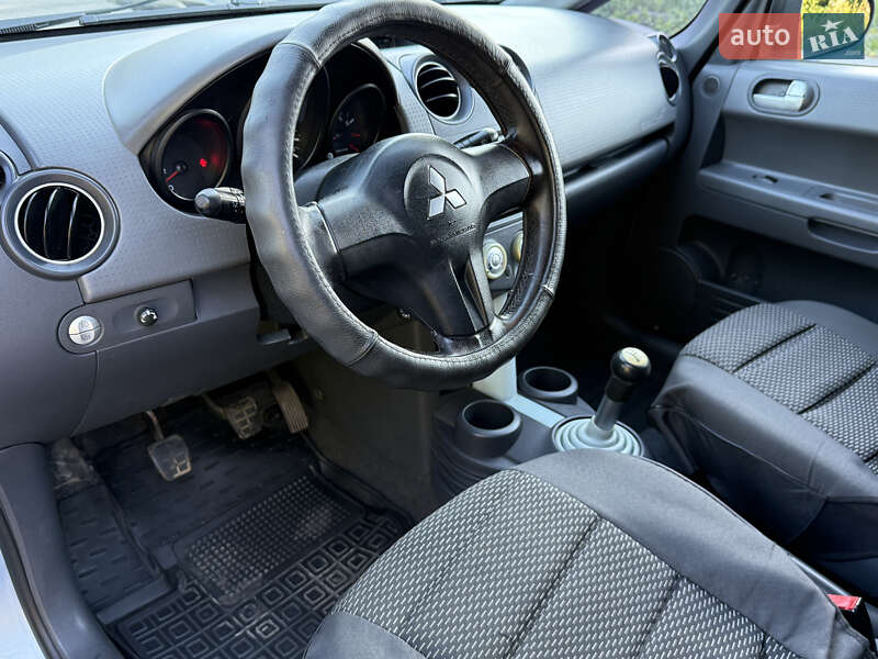 Хетчбек Mitsubishi Colt 2007 в Ніжині