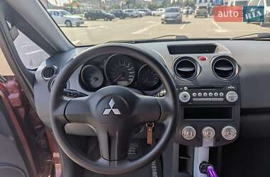 Хэтчбек Mitsubishi Colt 2006 в 