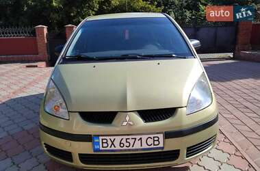Хэтчбек Mitsubishi Colt 2006 в 