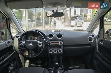 Хэтчбек Mitsubishi Colt 2012 в 