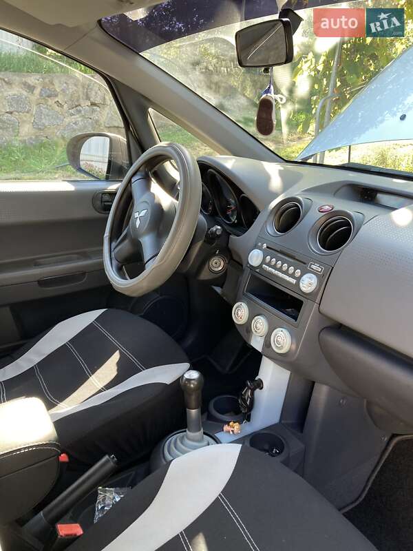 Хетчбек Mitsubishi Colt 2005 в Вінниці