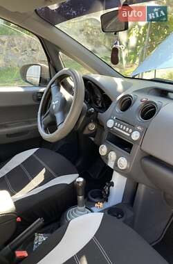 Хетчбек Mitsubishi Colt 2005 в 