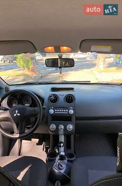 Хетчбек Mitsubishi Colt 2006 в 