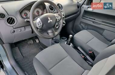 Хетчбек Mitsubishi Colt 2009 в 