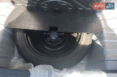 Хэтчбек Mitsubishi Colt 2006 в 