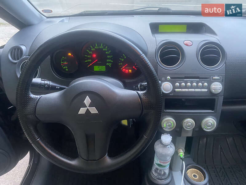 Хэтчбек Mitsubishi Colt 2008 в Киеве фото 12 Хэтчбек Mitsubishi Colt 2008 в Киеве