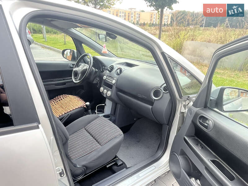 Хэтчбек Mitsubishi Colt 2007 в Софиевской Борщаговке