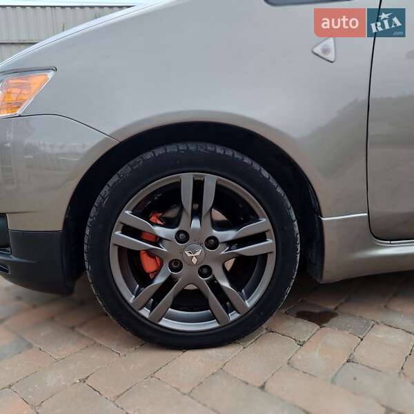 Хетчбек Mitsubishi Colt 2010 в Чернівцях