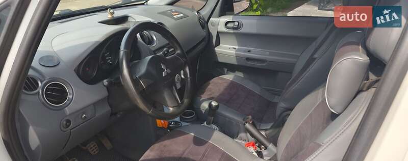 Хэтчбек Mitsubishi Colt 2007 в Сумах