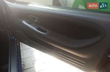 Хетчбек Mitsubishi Colt 2001 в 