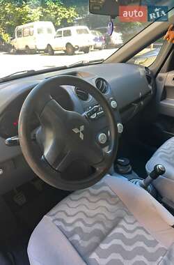 Хетчбек Mitsubishi Colt 2004 в 