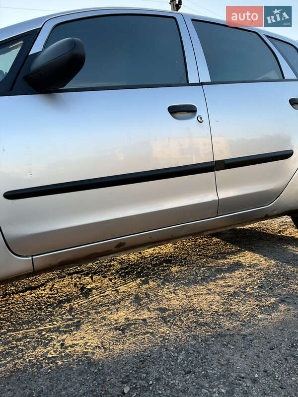 Хэтчбек Mitsubishi Colt 2006 в Сахновщине фото 6 Хэтчбек Mitsubishi Colt 2006 в Сахновщине