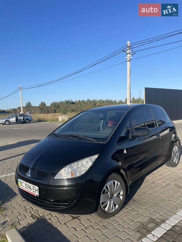 Хэтчбек Mitsubishi Colt 2007 в 