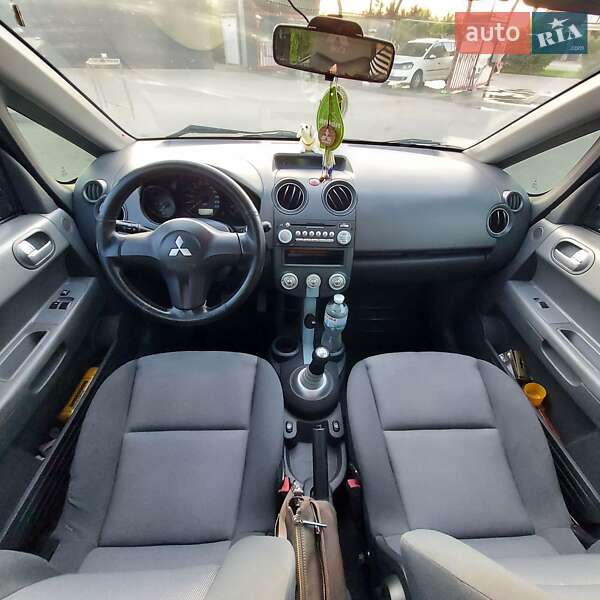 Хэтчбек Mitsubishi Colt 2007 в Городке фото 11 Хэтчбек Mitsubishi Colt 2007 в Городке