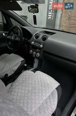 Хэтчбек Mitsubishi Colt 2006 в 