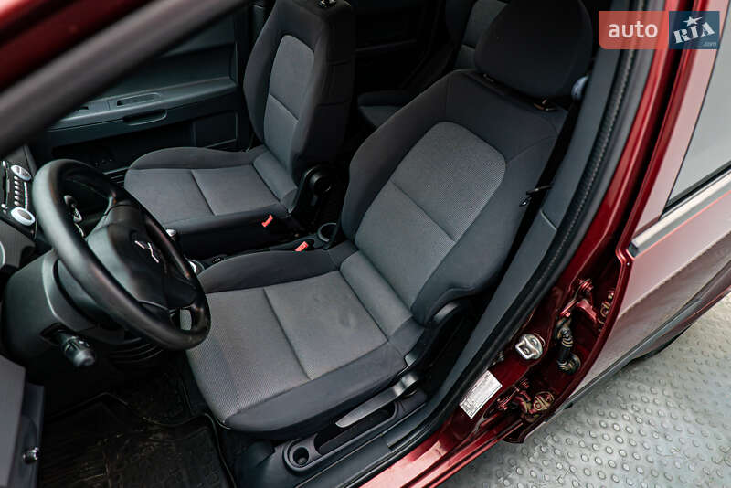 Хетчбек Mitsubishi Colt 2007 в Києві
