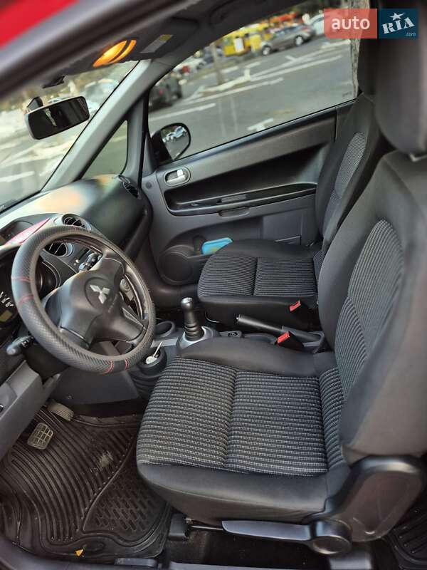 Хэтчбек Mitsubishi Colt 2008 в Одессе фото 8 Хэтчбек Mitsubishi Colt 2008 в Одессе