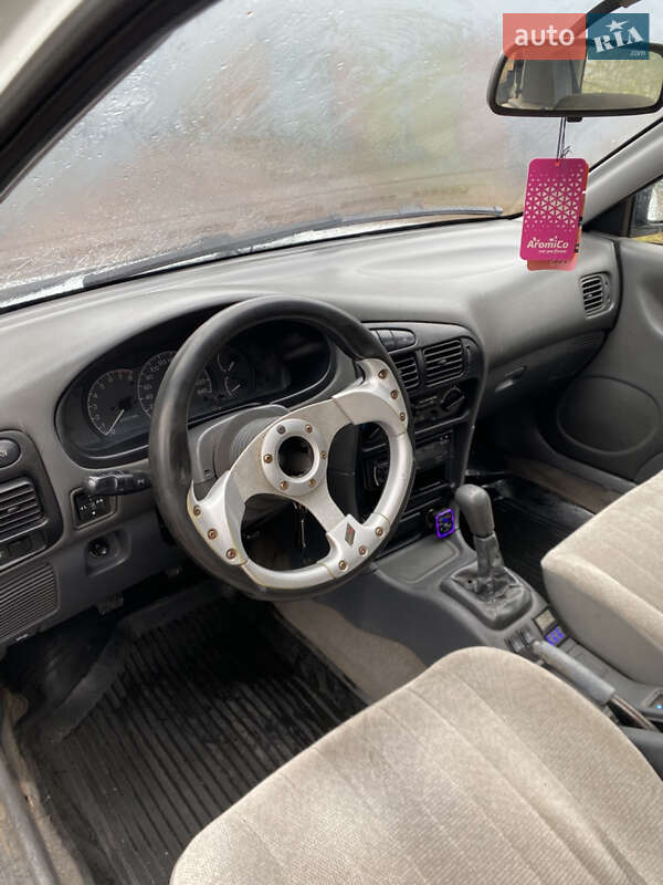 Хетчбек Mitsubishi Colt 1992 в Чернігові