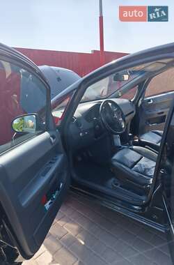 Хэтчбек Mitsubishi Colt 2005 в 