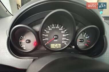 Хэтчбек Mitsubishi Colt 2005 в 
