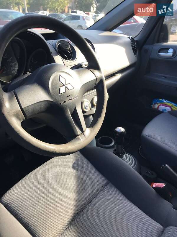 Хэтчбек Mitsubishi Colt 2007 в Львове фото 2 Хэтчбек Mitsubishi Colt 2007 в Львове