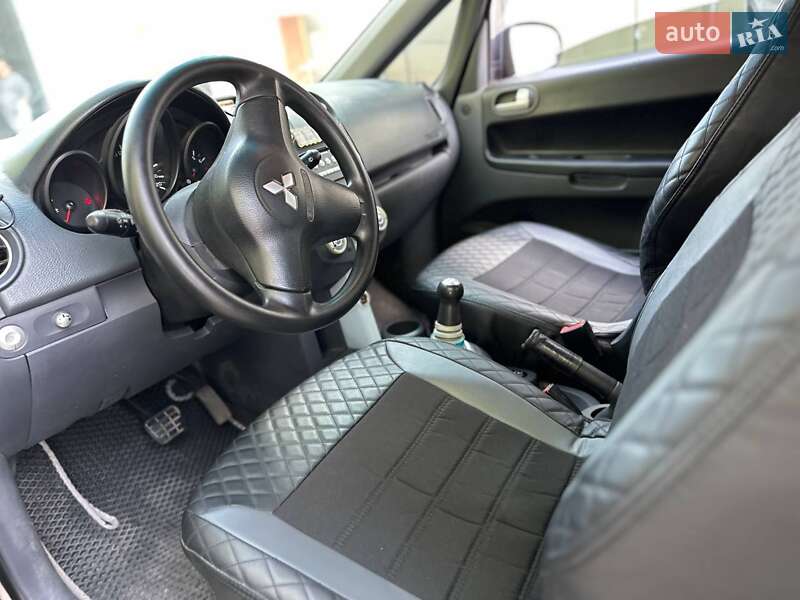 Хэтчбек Mitsubishi Colt 2005 в Николаеве