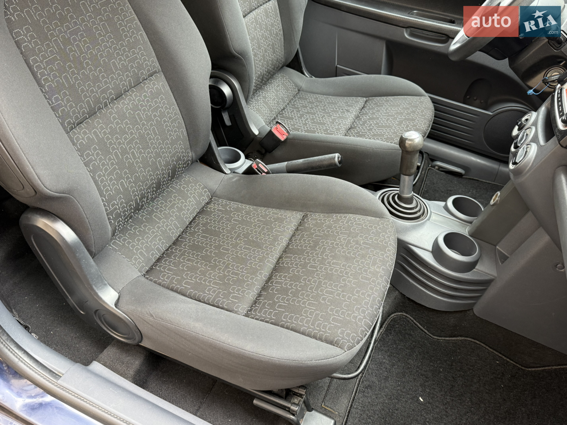 2012 Mitsubishi Colt - мініатюра 17