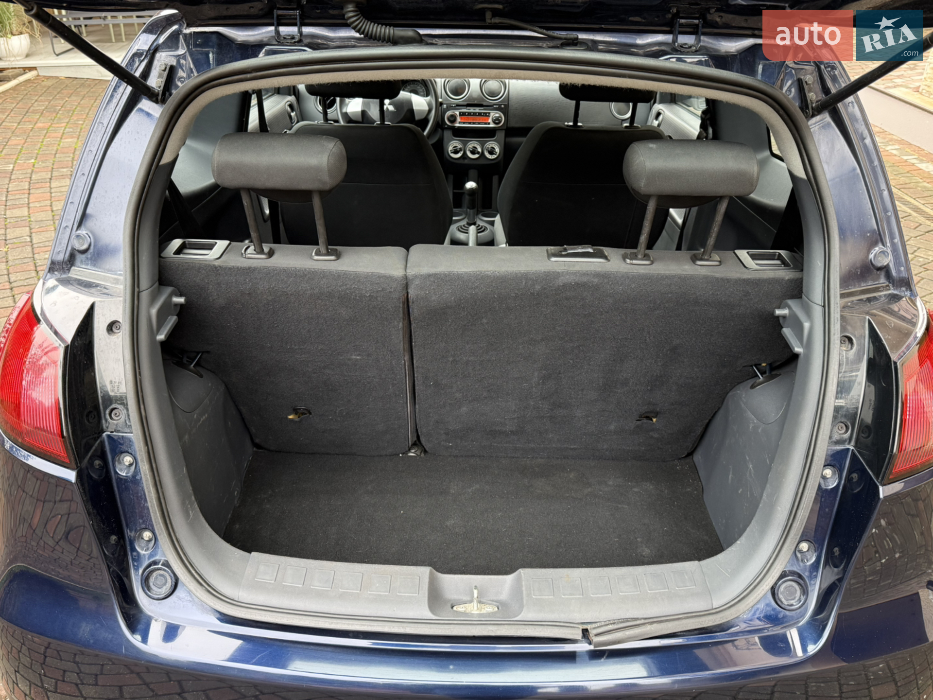 2012 Mitsubishi Colt - мініатюра 23