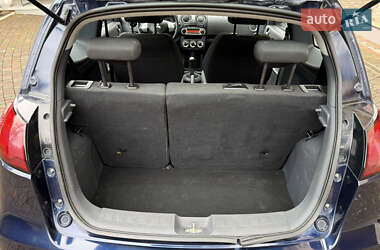 Хэтчбек Mitsubishi Colt 2012 в 