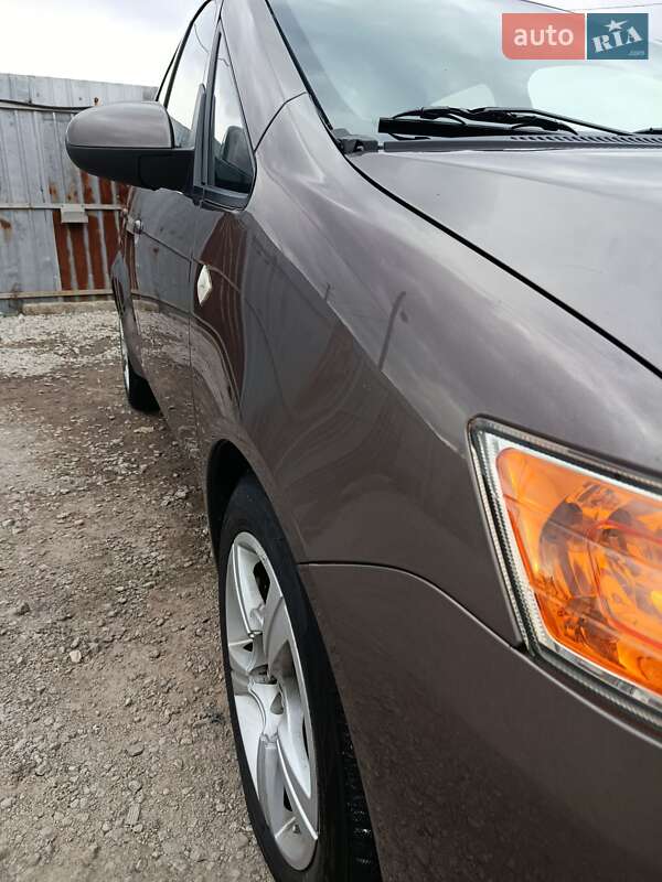 Хэтчбек Mitsubishi Colt 2011 в Балаклее