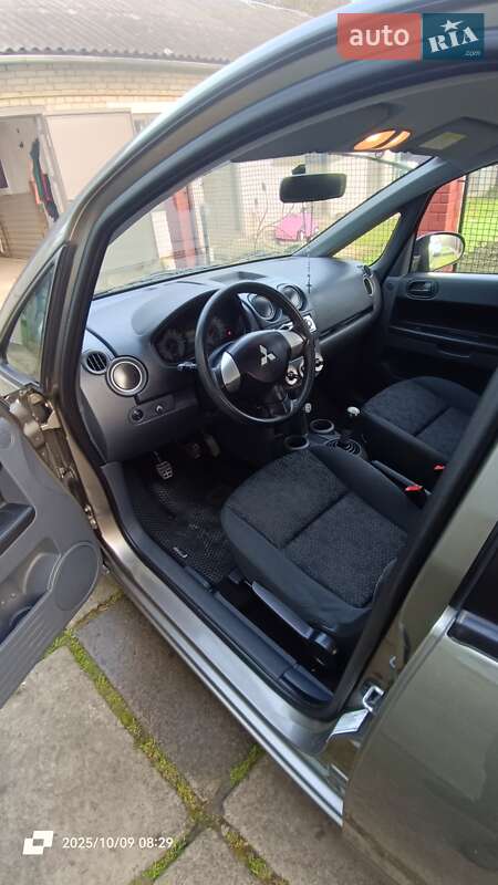 Хэтчбек Mitsubishi Colt 2009 в Львове