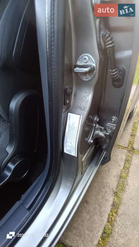 Хэтчбек Mitsubishi Colt 2009 в Львове