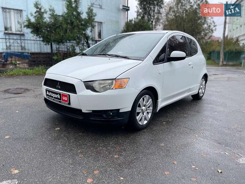 Хэтчбек Mitsubishi Colt 2010 в 