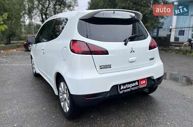 Хэтчбек Mitsubishi Colt 2010 в 