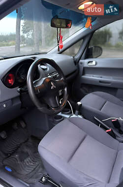 Хетчбек Mitsubishi Colt 2006 в 