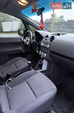 Хетчбек Mitsubishi Colt 2006 в 