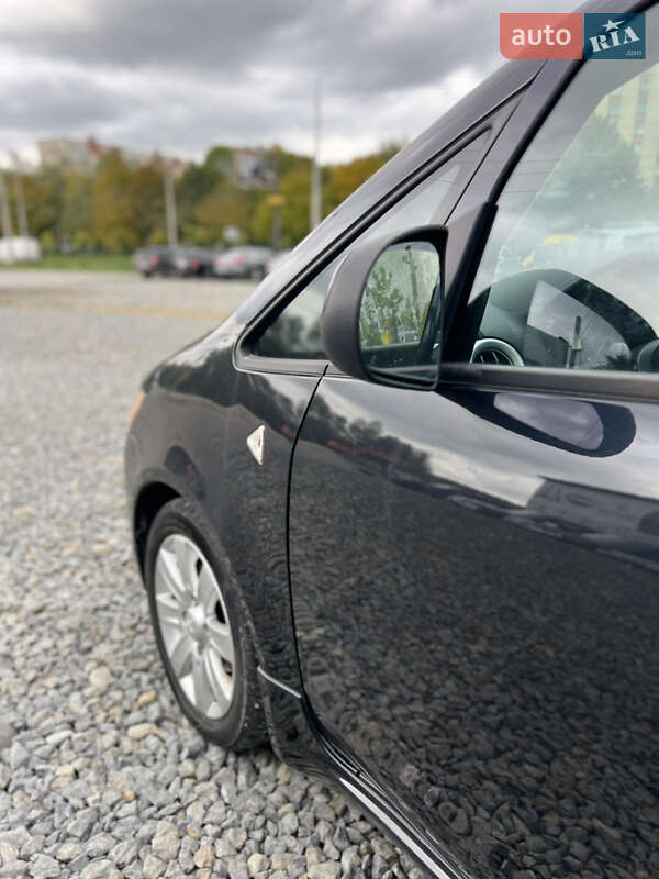 Хетчбек Mitsubishi Colt 2010 в Чернівцях фото 5 Хетчбек Mitsubishi Colt 2010 в Чернівцях