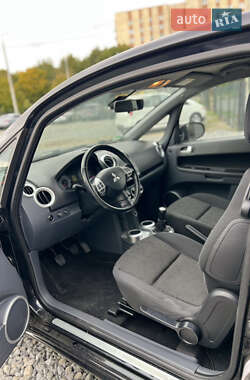 Хэтчбек Mitsubishi Colt 2010 в 