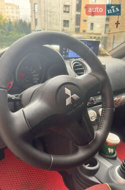 Хетчбек Mitsubishi Colt 2008 в 
