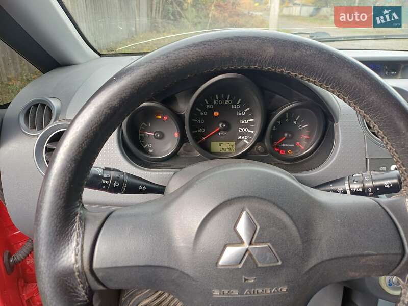Хэтчбек Mitsubishi Colt 2006 в Валках