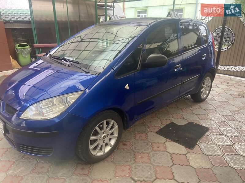 Хэтчбек Mitsubishi Colt 2007 в 