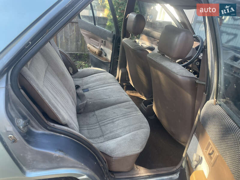 Хэтчбек Mitsubishi Colt 1987 в Черновцах