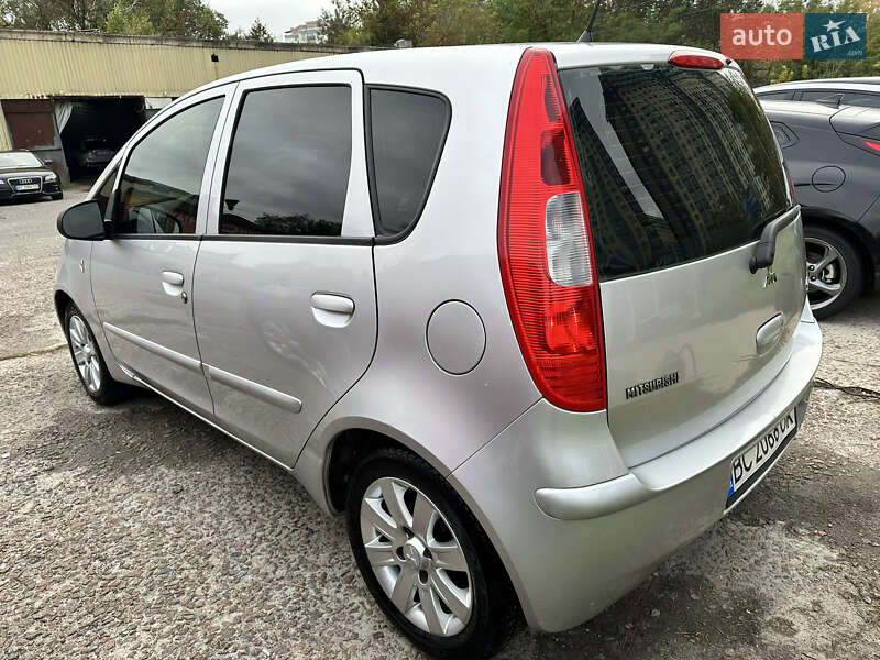 Хэтчбек Mitsubishi Colt 2007 в Киеве фото 4 Хэтчбек Mitsubishi Colt 2007 в Киеве