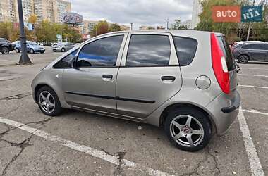 Хетчбек Mitsubishi Colt 2008 в  фото 9 Хетчбек Mitsubishi Colt 2008 в