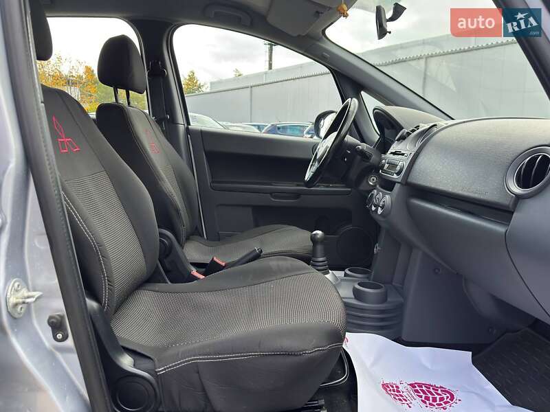 Хетчбек Mitsubishi Colt 2011 в Львові фото 18 Хетчбек Mitsubishi Colt 2011 в Львові