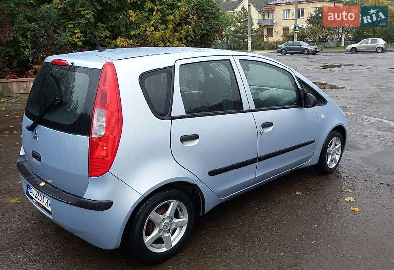 Хетчбек Mitsubishi Colt 2006 в Львові фото 4 Хетчбек Mitsubishi Colt 2006 в Львові