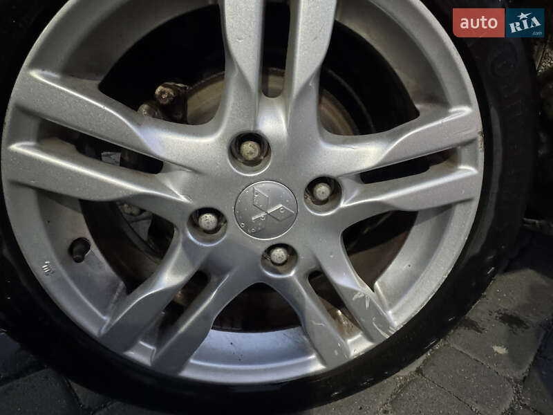 Хетчбек Mitsubishi Colt 2009 в Мукачевому фото 5 Хетчбек Mitsubishi Colt 2009 в Мукачевому